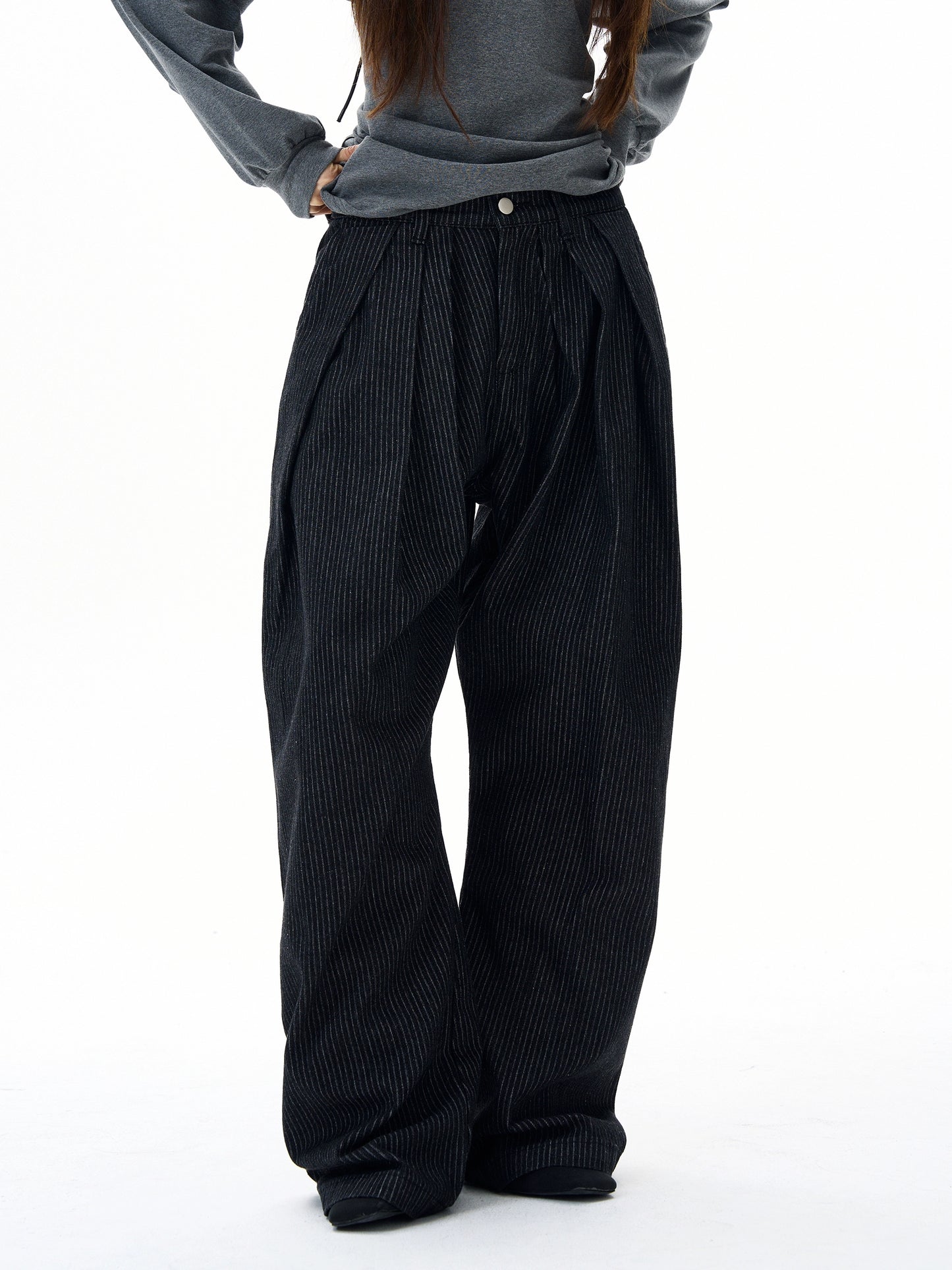 TS Stripe pleated trousers